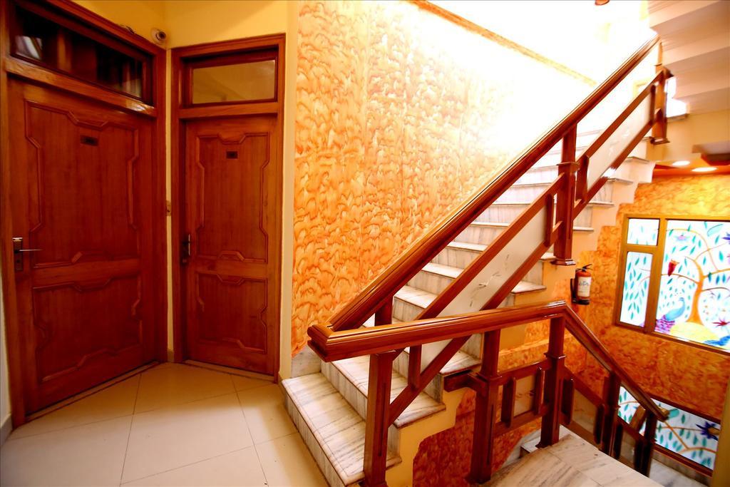 Hotel Sunshine Haridwār Buitenkant foto