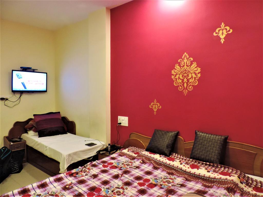 Hotel Sunshine Haridwār Buitenkant foto