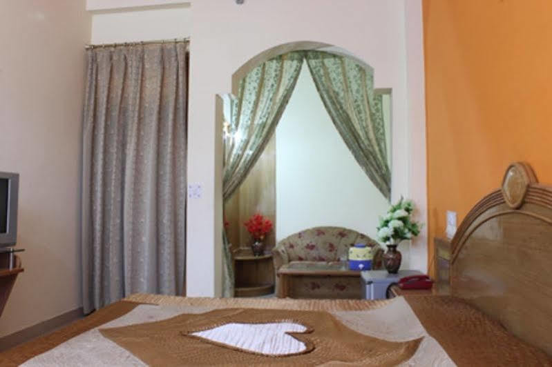 Hotel Sunshine Haridwār Buitenkant foto