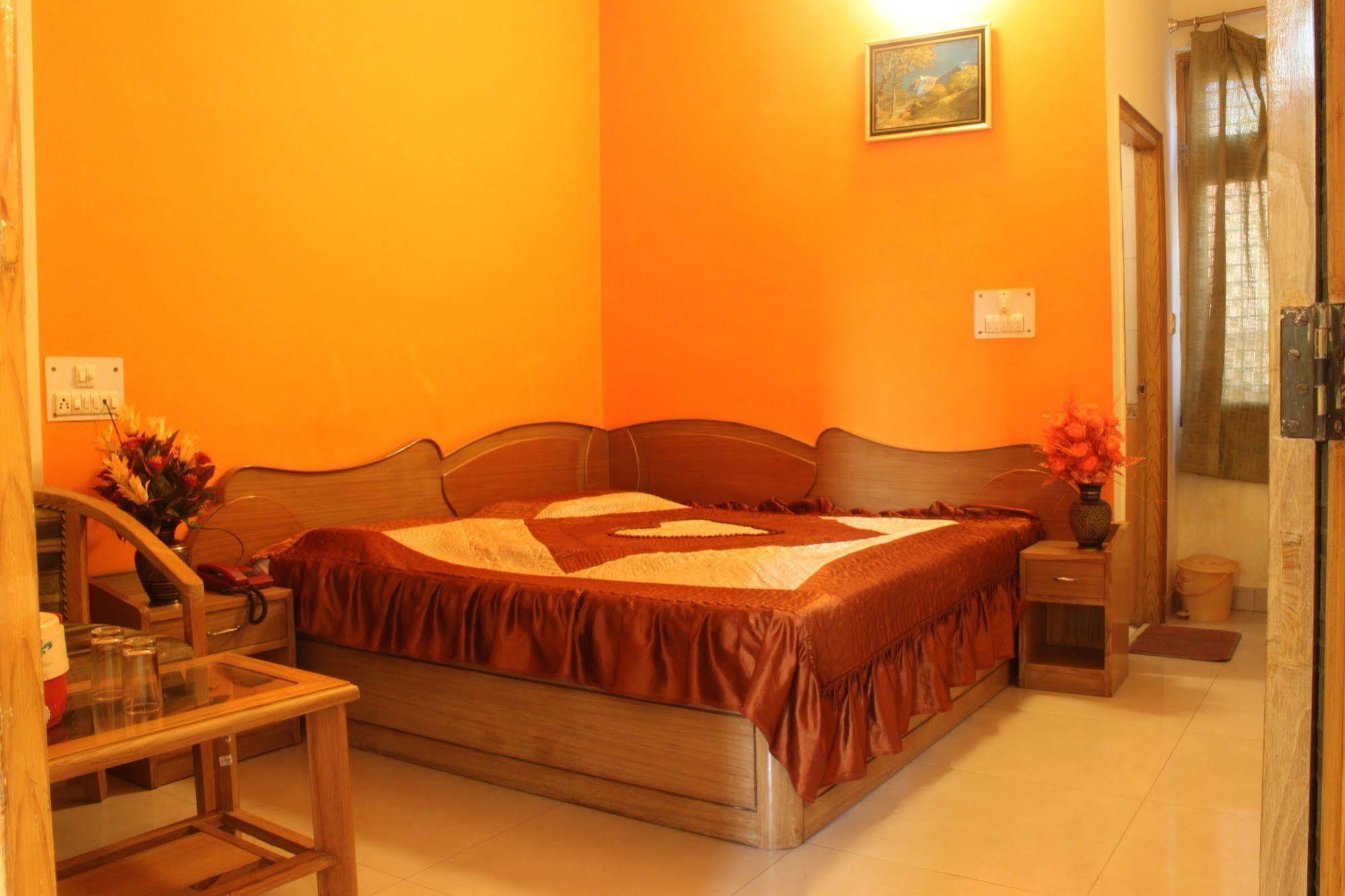 Hotel Sunshine Haridwār Buitenkant foto