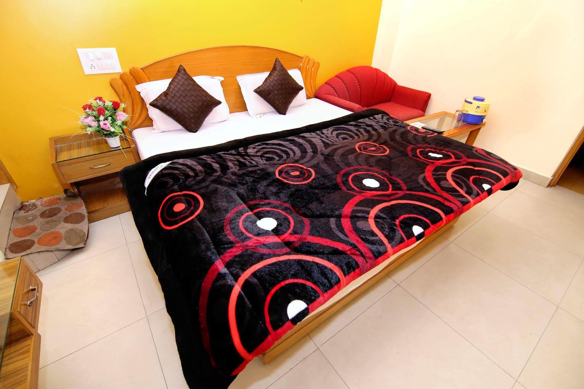 Hotel Sunshine Haridwār Buitenkant foto