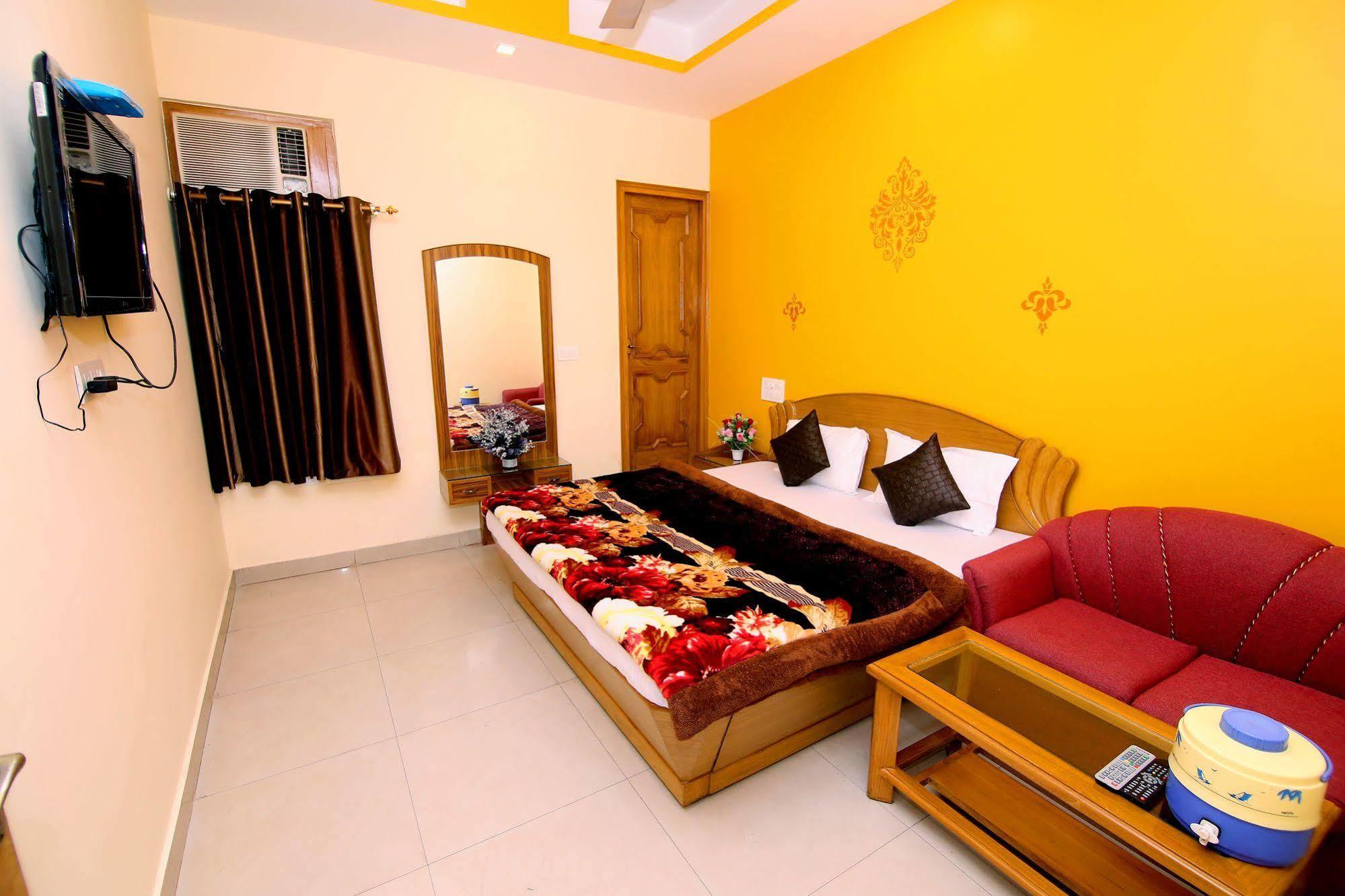 Hotel Sunshine Haridwār Buitenkant foto