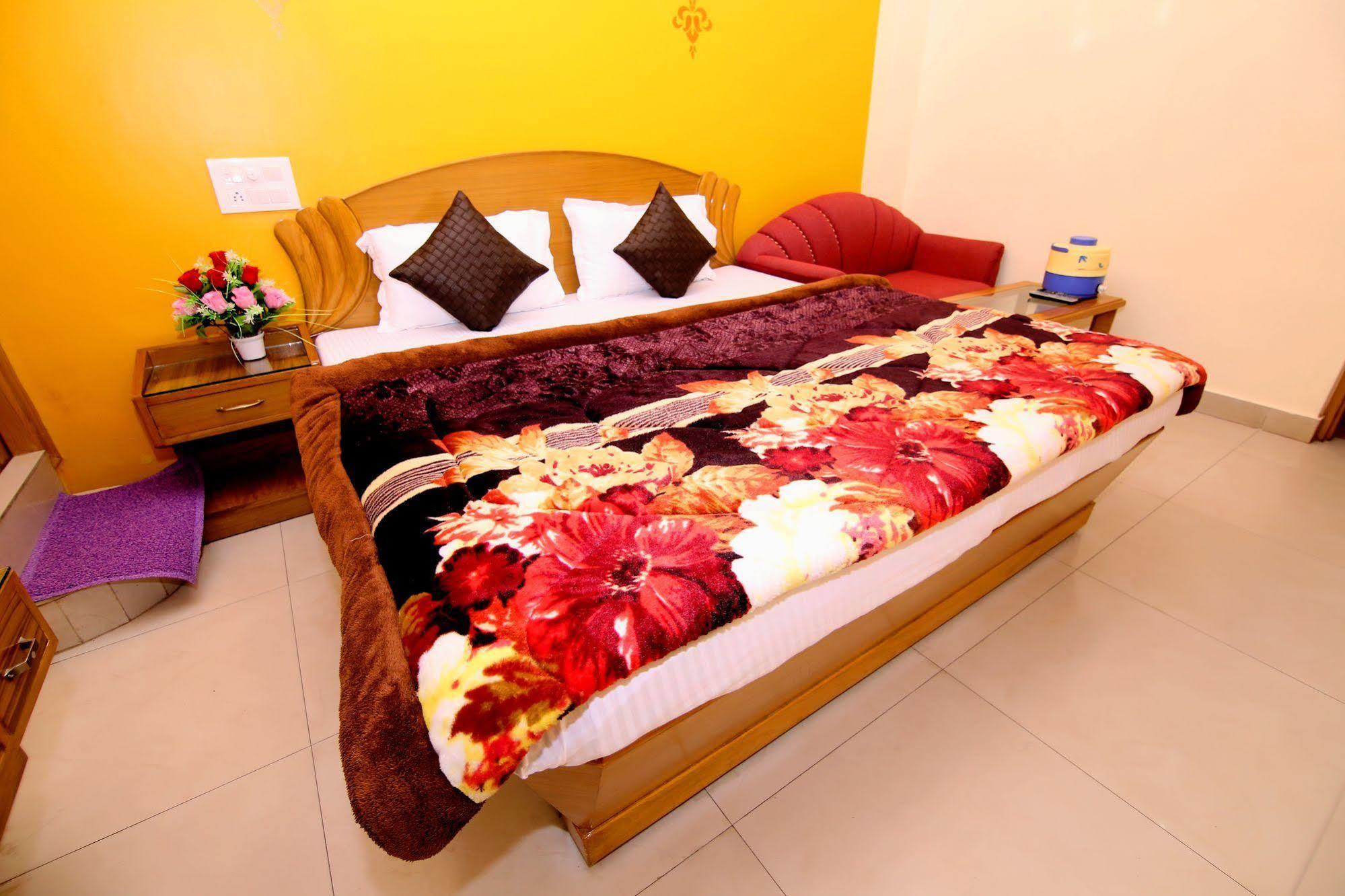 Hotel Sunshine Haridwār Buitenkant foto