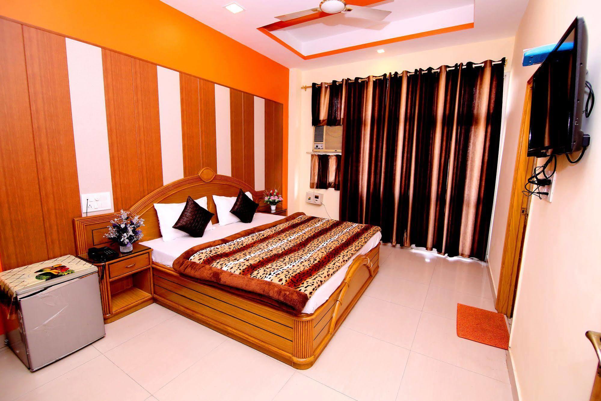 Hotel Sunshine Haridwār Buitenkant foto